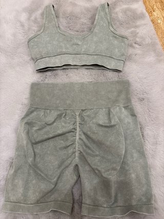 Conjunto deportivo Nuvoletta Talla M