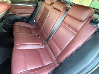 BMW X6 2011