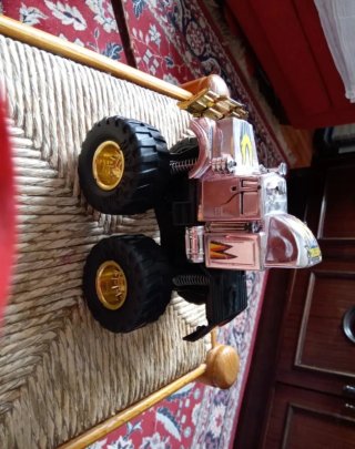 Coches de Juguete F-40 y Monster Truck