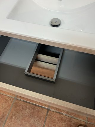 Mueble baño suspendido y columna