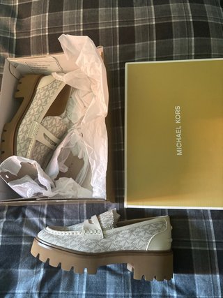 Zapatos Michael Kors Beige/Blanco