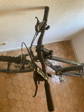 Bicicleta B'twin Gris