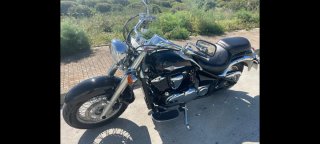 Kawasaki VN900 Classic Negra