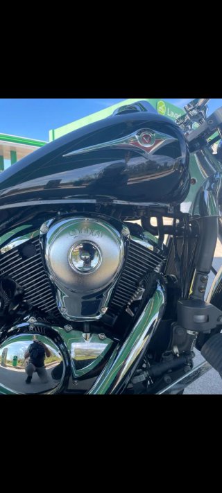 Kawasaki VN900 Classic Negra