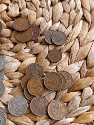 Lote 36 monete RARE Angola e Mozambico
