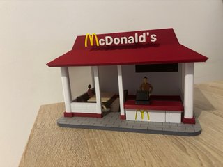 Miniatura Restaurante McDonald's Escala 1:32