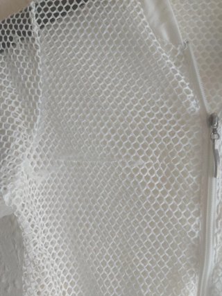 Chaqueta corta de malla blanca