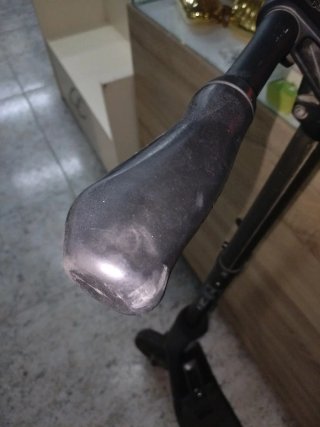 Patinete eléctrico negro