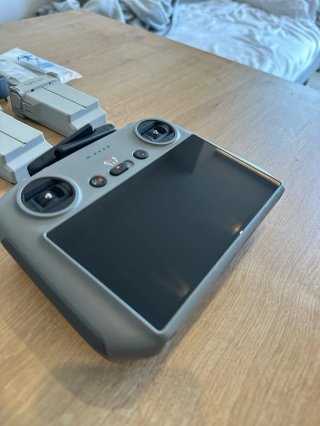 Dron DJI Mini 4 Pro Fly More Combo