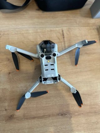 Dron DJI Mini 4 Pro Fly More Combo