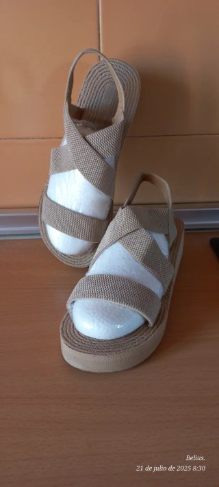 Sandalias Beige Talla 39