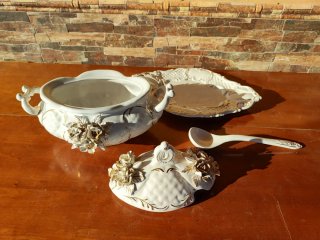 Sopera antigua porcelana dorada