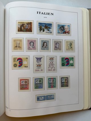 Álbum Sellos Italia 1968/1989 Nuevos** MNH 45 PAG.