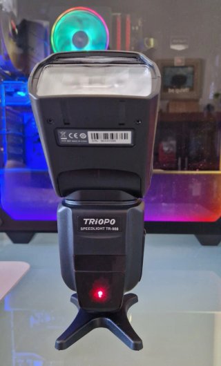 Flash camara TRiOPO TR-988 Para Nikon-Canon