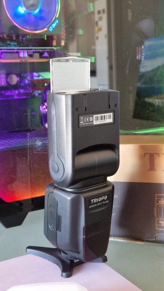 Flash camara TRiOPO TR-988 Para Nikon-Canon