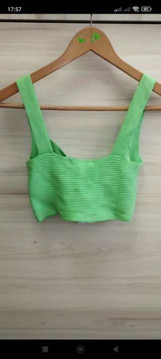 Crop top Mango Talla S