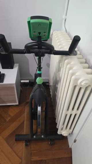 Bicicleta Estática Verde y Negra
