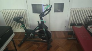Bicicleta Estática Verde y Negra