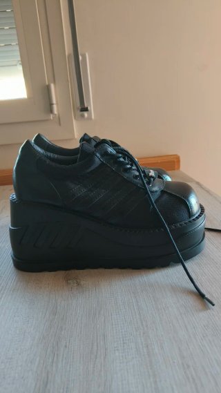 Zapatos Demonia negros talla 38 con plataforma