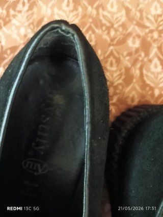 Zapatos Mystify Negros y Rojos