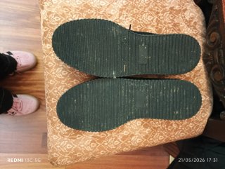 Zapatos Mystify Negros y Rojos