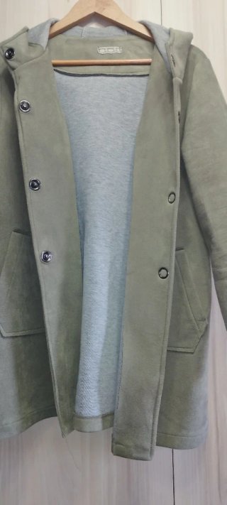Chaqueta neopreno con capucha