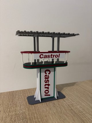 Torre de vigia Castrol 1:32