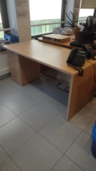 Escritorio de oficina madera y metal