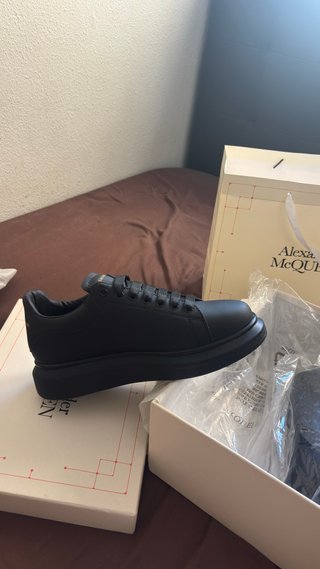 Alexander McQueen Zapatos Negros