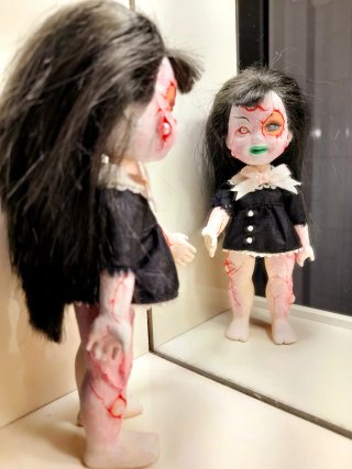 Bambola Horror Dolly Blood