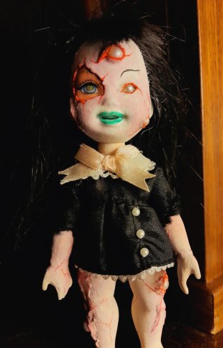 Bambola Horror Dolly Blood
