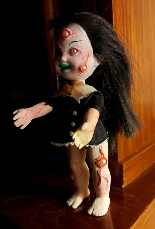 Bambola Horror Dolly Blood