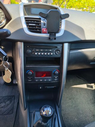Peugeot 207 1.6 VTi 120cv 3 puertas – 52.000