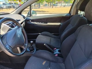 Peugeot 207 1.6 VTi 120cv 3 puertas – 52.000