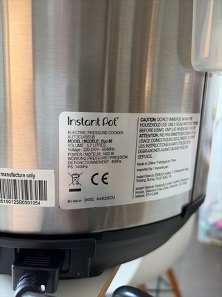 Instant Pot Duo 7 en 1 Olla a Presión 5.7L