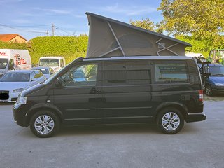 VOLKSWAGEN  T5 California 2.5 TDI de 131 cv  2006