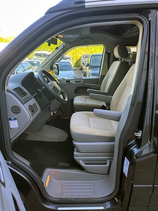 VOLKSWAGEN  T5 California 2.5 TDI de 131 cv  2006