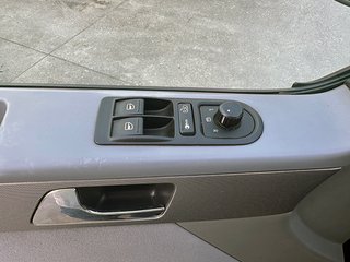 VOLKSWAGEN  T5 California 2.5 TDI de 131 cv  2006