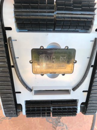 Robot Limpiafondos Seauto Gris