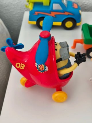 Lote Juguetes Coche Minion, Camión, Toad
