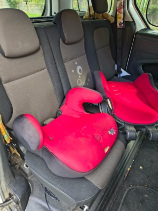 Silla de coche Babyauto roja