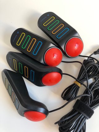 Buzz! El Gran Concurso Musical PS2 + Buzzers