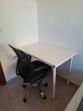 Escritorio blanco (4 unidades)