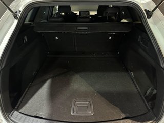 Toyota Corolla 1.8 125H BUSINESS E-CVT TOU SPORT