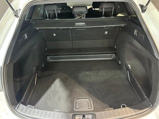 Toyota Corolla 1.8 125H BUSINESS E-CVT TOU SPORT