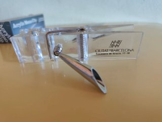 Pinza Pisapapeles con Bolígrafo Abrecartas