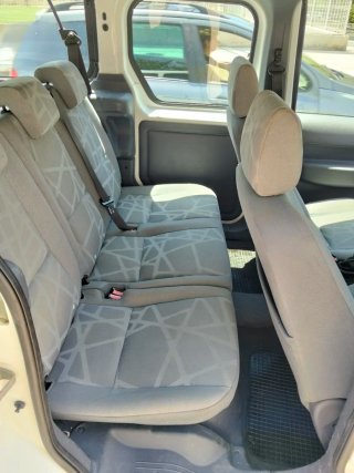 Ford Tourneo Connect 2012