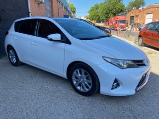 POCOS KMS!!!! TOYOTA AURIS 120D