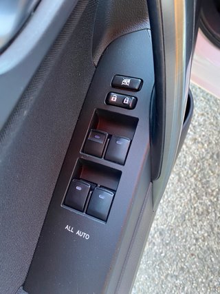 POCOS KMS!!!! TOYOTA AURIS 120D