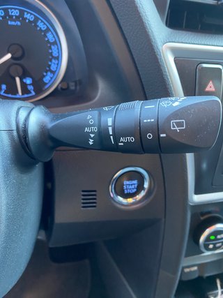 POCOS KMS!!!! TOYOTA AURIS 120D